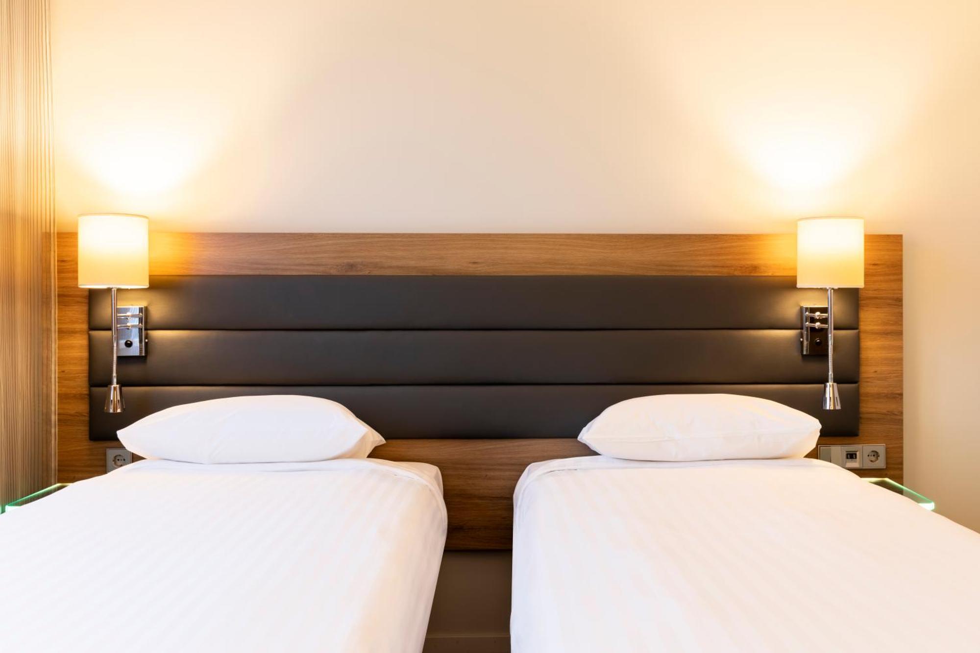 โมซี เอดินเบอระ แอร์พอร์ต Hotel อิงกลิสตัน ภายนอก รูปภาพ